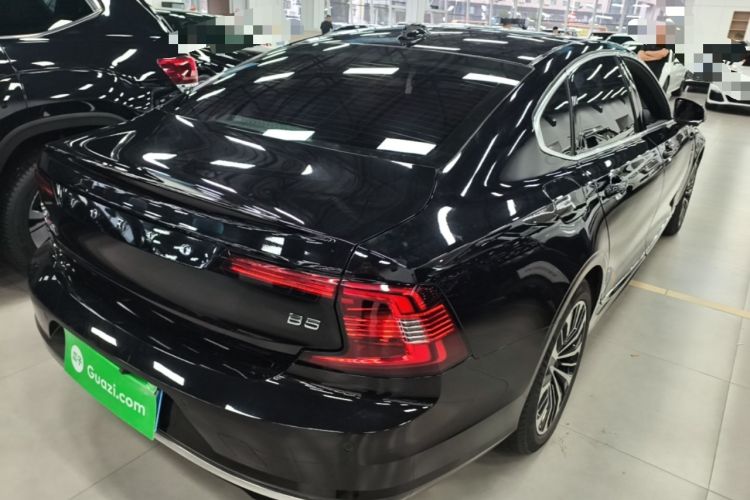 Used Volvo S90 2024 B5 Zhiyi Luxury Edition Rear Right 45 Deg