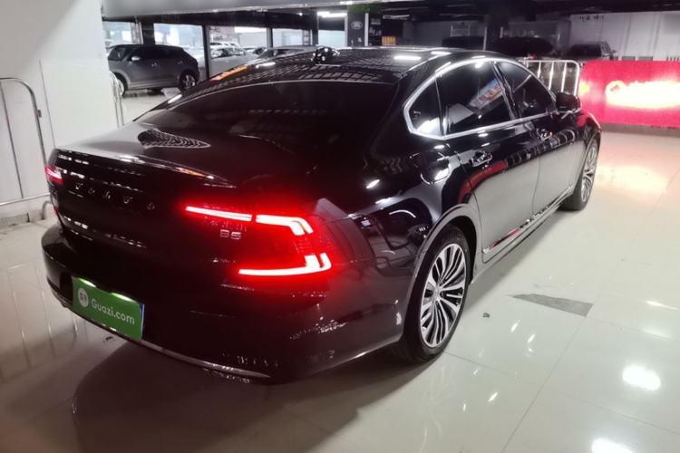Used Volvo S90 2024 B5 Zhiyi Luxury Edition Rear Right 45 Deg
