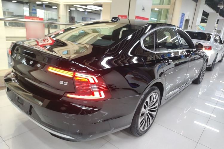 Used Volvo S90 2024 B5 Zhiyi Luxury Edition Rear Right 45 Deg
