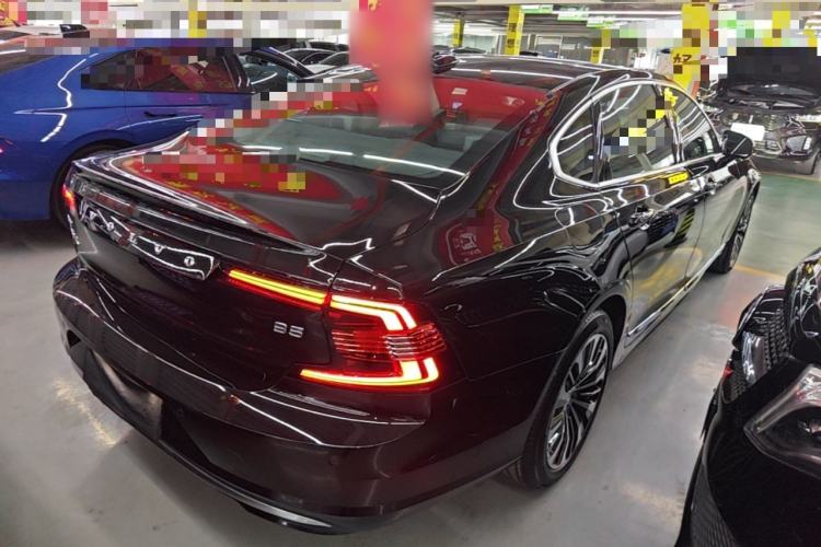 Used Volvo S90 2024 B5 Zhiyi Luxury Edition Rear Right 45 Deg