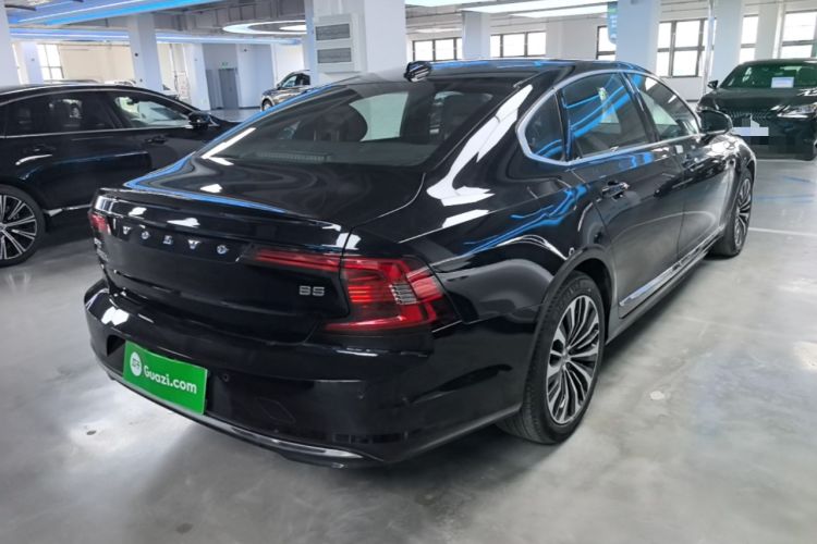 Used Volvo S90 2024 B5 Zhiyi Luxury Edition Rear Right 45 Deg