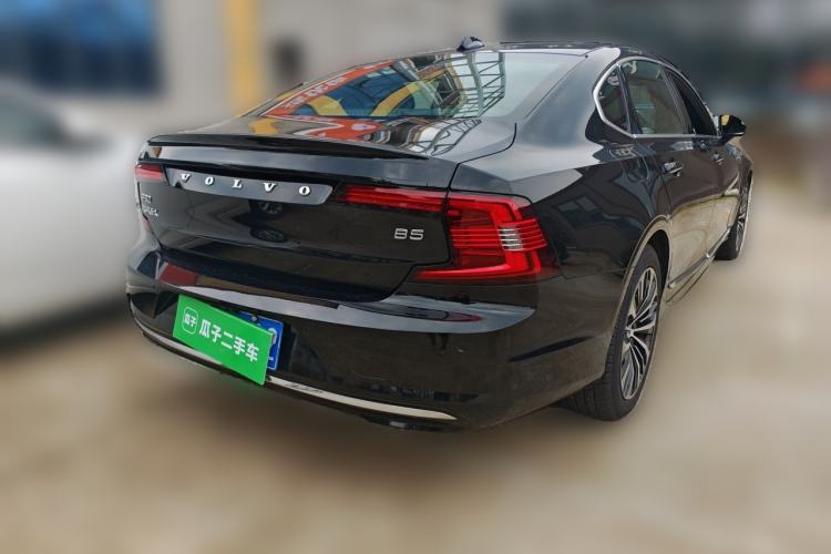 Used Volvo S90 2024 B5 Zhiyi Luxury Edition Rear Right 45 Deg