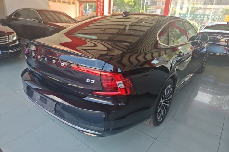 Used Volvo S90 2024 B5 Zhiyi Luxury Edition Rear Right 45 Deg