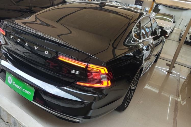 Used Volvo S90 2024 B5 Zhiyuan Luxury Edition Rear Right 45 Deg