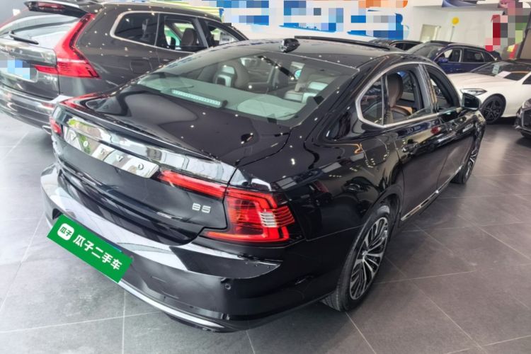 Used Volvo S90 2024 B5 Zhiyi Luxury Edition Rear Right 45 Deg