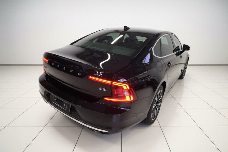 Used Volvo S90 2024 B5 Zhiyi Luxury Edition Rear Right 45 Deg