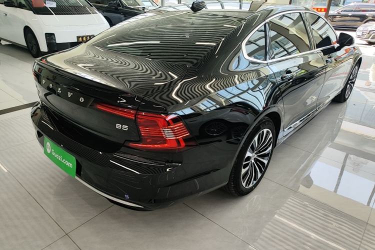 Used Volvo S90 2024 B5 Zhiyi Luxury Edition Rear Right 45 Deg