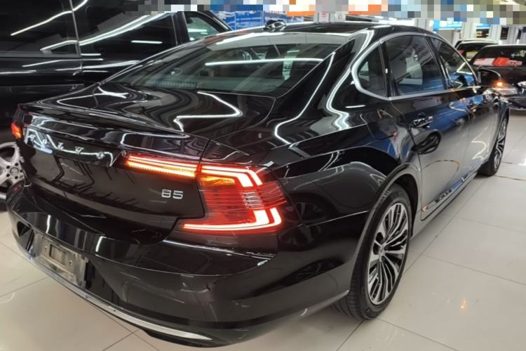 Used Volvo S90 2024 B5 Zhiyi Luxury Edition Rear Right 45 Deg