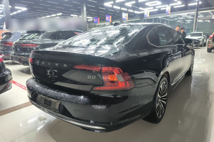 Used Volvo S90 2024 B5 Zhiyi Luxury Edition Rear Right 45 Deg