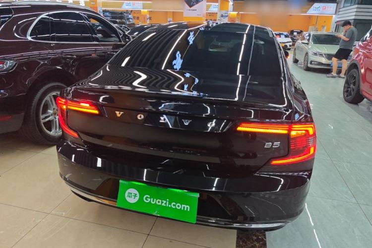 Used Volvo S90 2024 B5 Zhiyuan Luxury Edition Rear