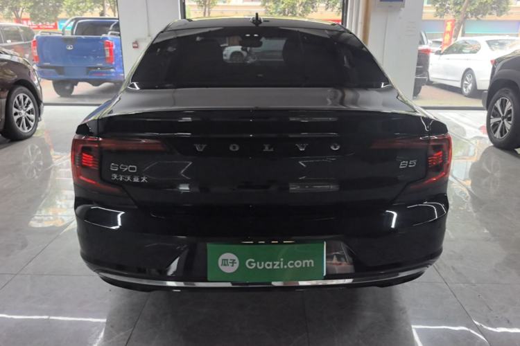 Used Volvo S90 2024 B5 Zhiyuan Luxury Edition Rear