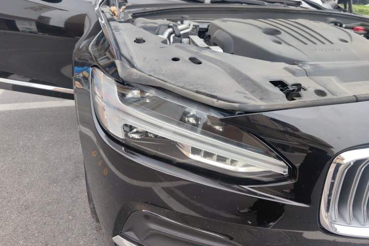 Used Volvo S90 2024 B5 Zhiyi Luxury Edition Right Front Headlight