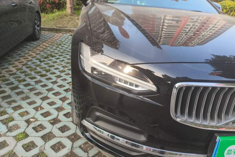 Used Volvo S90 2024 B5 Zhiyi Luxury Edition Right Front Headlight