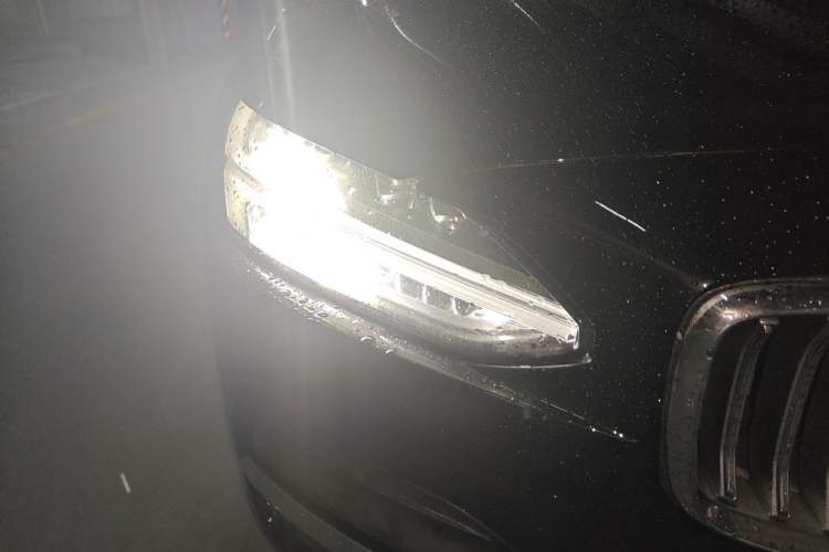 Used Volvo S90 2024 B5 Zhiyi Luxury Edition Right Front Headlight