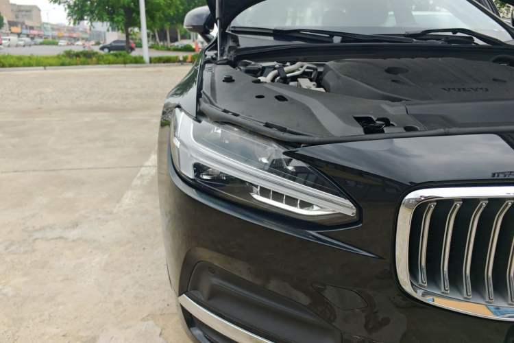 Used Volvo S90 2024 B5 Zhiyi Luxury Edition Right Front Headlight