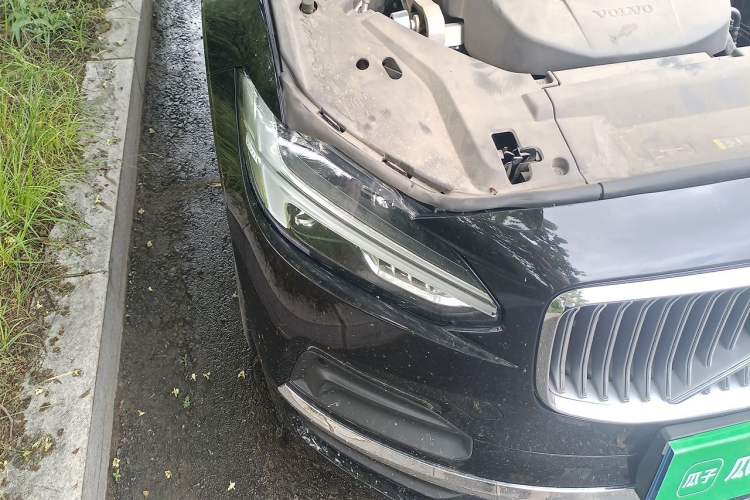 Used Volvo S90 2024 B5 Zhiyuan Luxury Edition Right Front Headlight