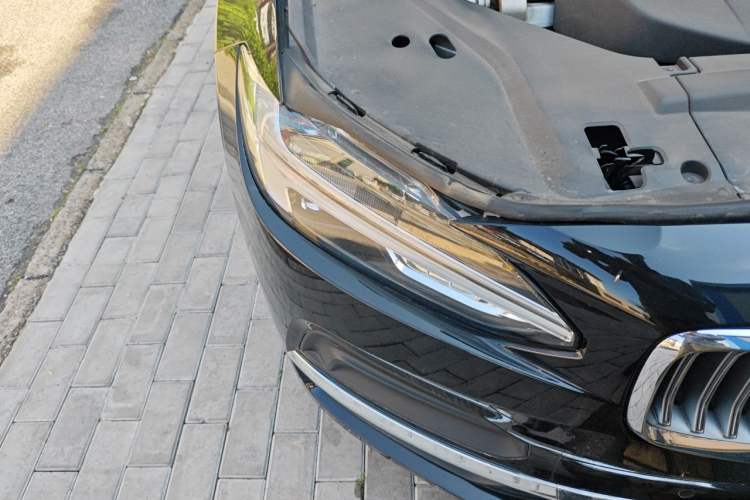 Used Volvo S90 2024 B5 Zhiyi Luxury Edition Right Front Headlight