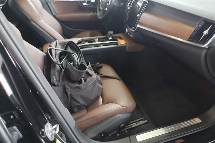 Used Volvo S90 2024 B5 Zhiyi Luxury Edition Right Front Seat