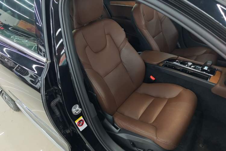 Used Volvo S90 2024 B5 Zhiyi Luxury Edition Right Front Seat