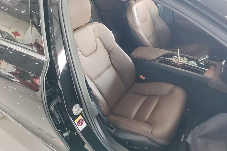 Used Volvo S90 2024 B5 Zhiyi Luxury Edition Right Front Seat