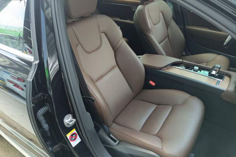 Used Volvo S90 2024 B5 Zhiyi Luxury Edition Right Front Seat