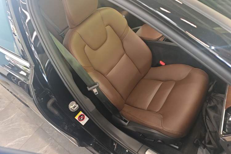 Used Volvo S90 2024 B5 Zhiyi Luxury Edition Right Front Seat