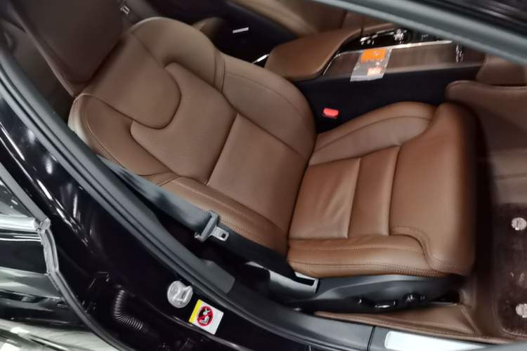 Used Volvo S90 2024 B5 Luxury Smart Edition Right Front Seat