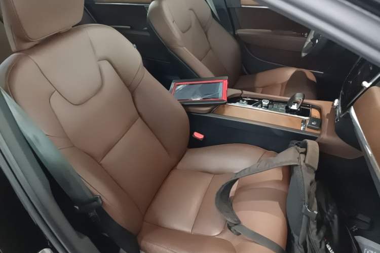Used Volvo S90 2024 B5 Zhiyi Luxury Edition Right Front Seat