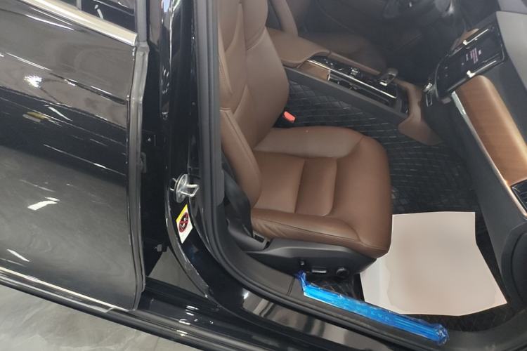 Used Volvo S90 2024 B5 Zhiyi Luxury Edition Right Front Seat