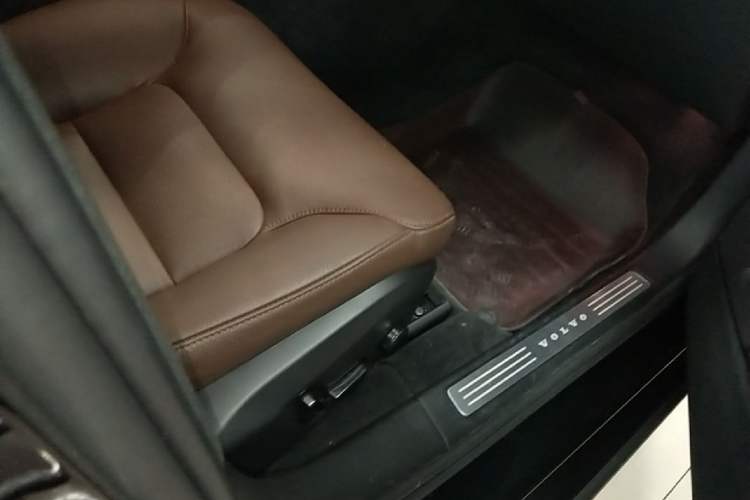 Used Volvo S90 2024 B5 Zhiyi Luxury Edition Right Front Seat
