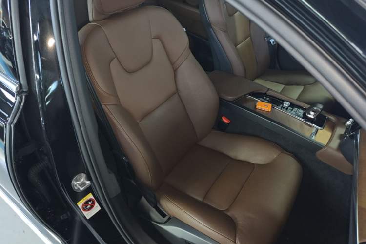 Used Volvo S90 2024 B5 Zhiyi Luxury Edition Right Front Seat