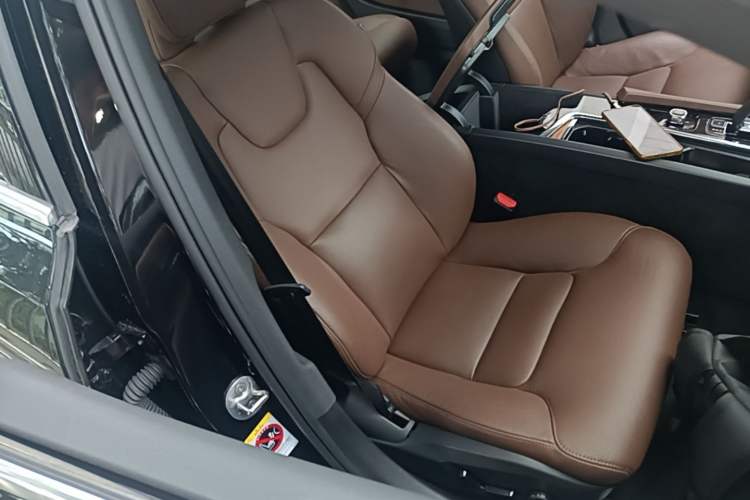 Used Volvo S90 2024 B5 Zhiyi Luxury Edition Right Front Seat