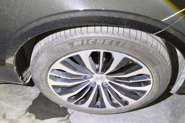 Used Volvo S90 2024 B5 Zhiyi Luxury Edition Right Front Wheel Hub