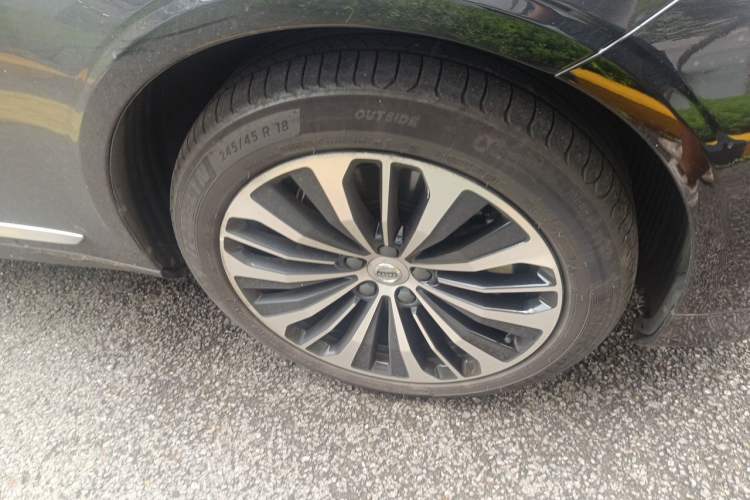 Used Volvo S90 2024 B5 Zhiyi Luxury Edition Right Front Wheel Hub