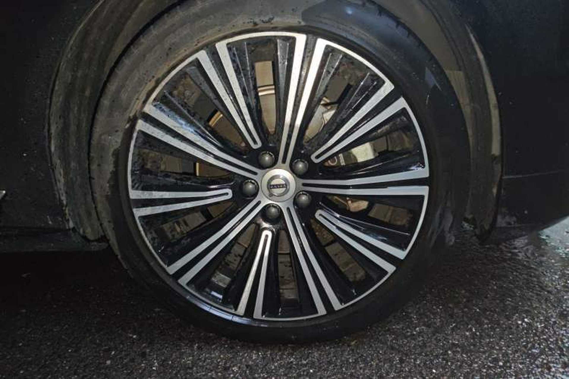 Used Volvo S90 2024 B5 Zhiyuan Luxury Edition Right Front Wheel Hub