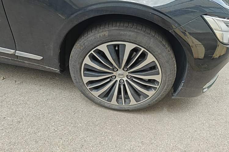 Used Volvo S90 2024 B5 Zhiyi Luxury Edition Right Front Wheel Hub