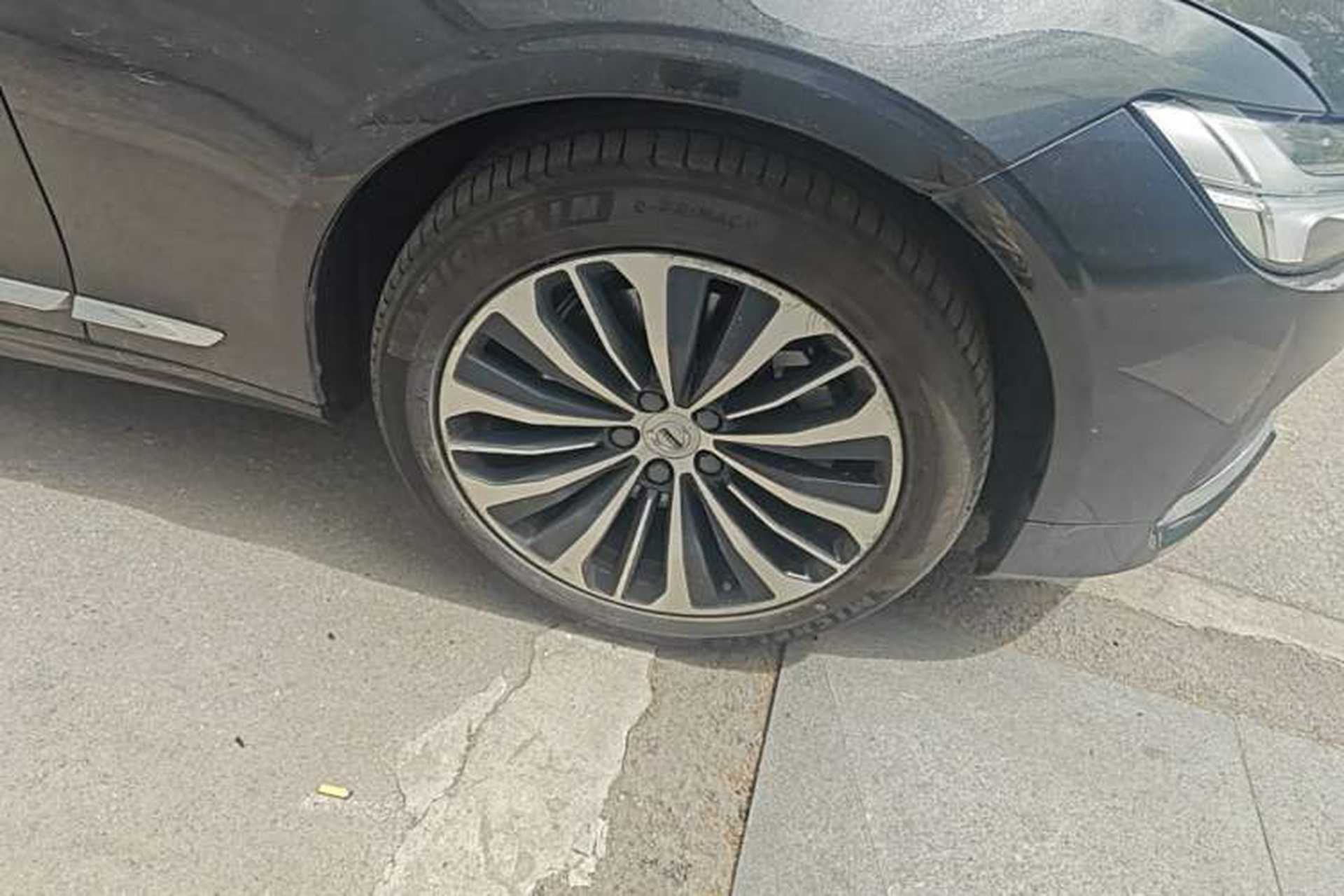 Used Volvo S90 2024 B5 Zhiyi Luxury Edition Right Front Wheel Hub