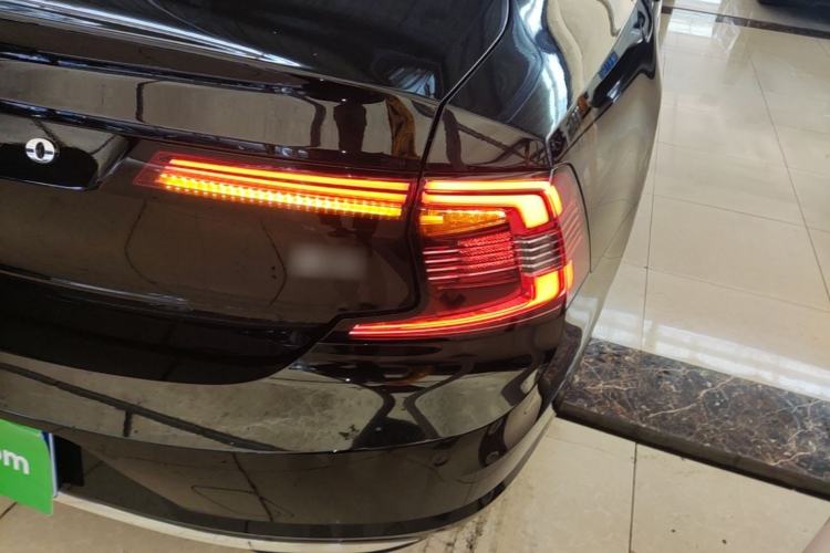 Used Volvo S90 2024 B5 Zhiyuan Luxury Edition Right Rear Taillight