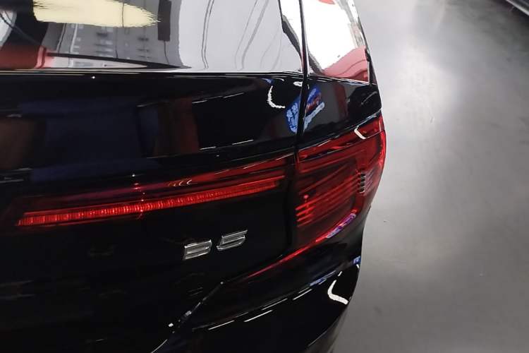 Used Volvo S90 2024 B5 Zhiyi Luxury Edition Right Rear Taillight