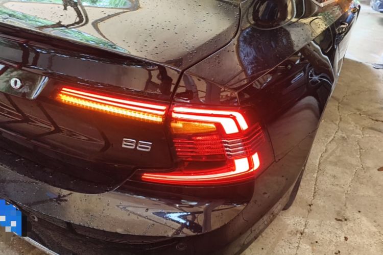 Used Volvo S90 2024 B5 Zhiyi Luxury Edition Right Rear Taillight