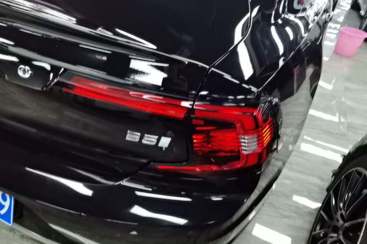 Used Volvo S90 2024 B5 Luxury Smart Edition Right Rear Taillight