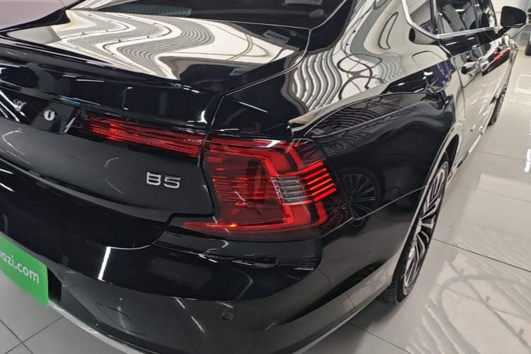 Used Volvo S90 2024 B5 Zhiyi Luxury Edition Right Rear Taillight