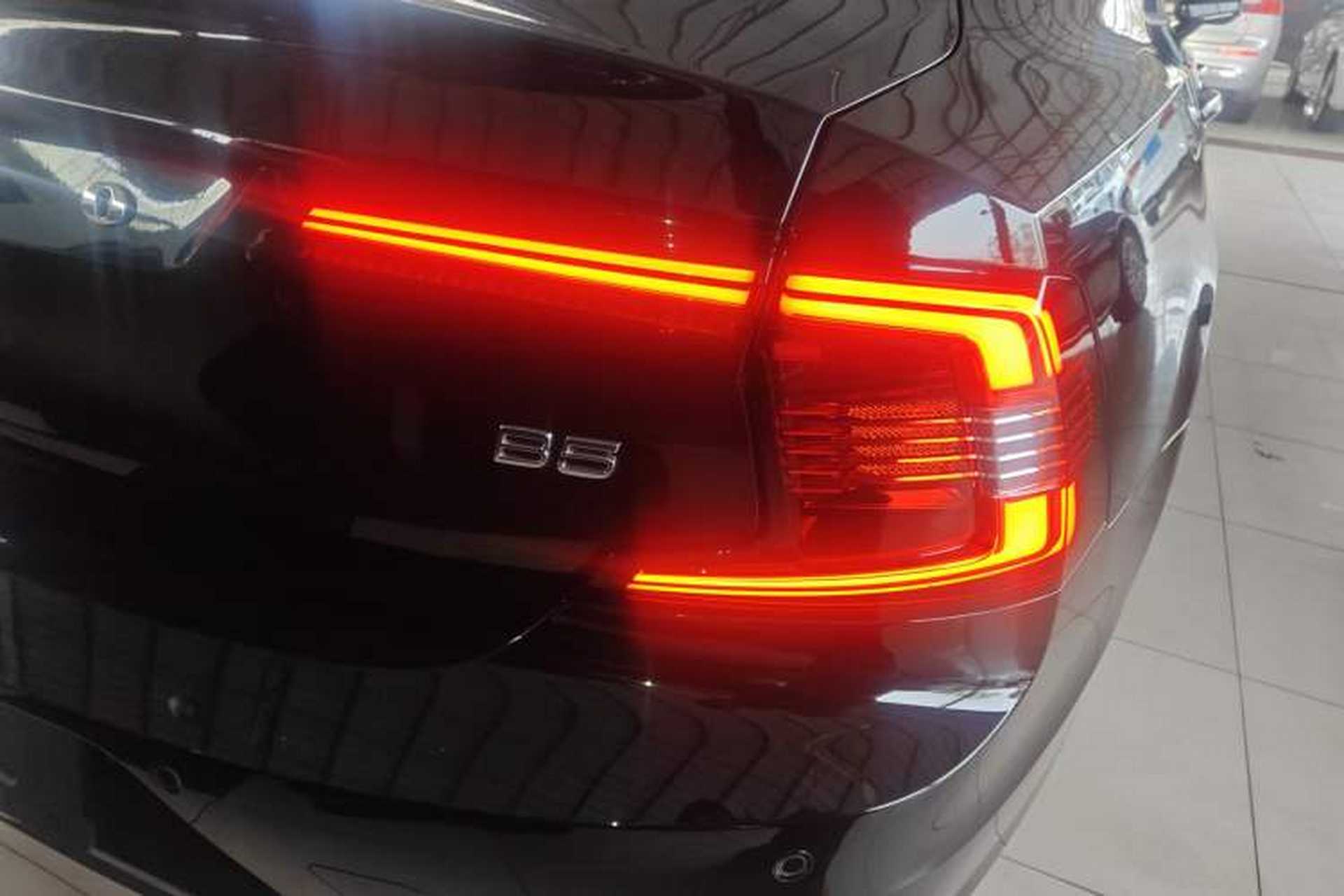 Used Volvo S90 2024 B5 Zhiyuan Luxury Edition Right Rear Taillight