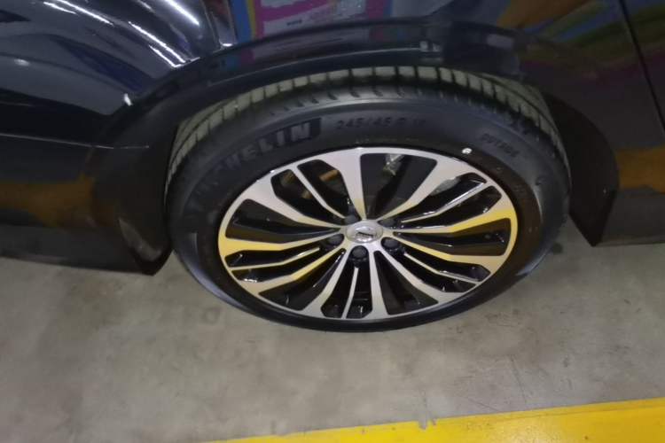 Used Volvo S90 2024 B5 Zhiyi Luxury Edition Right Rear Wheel Hub