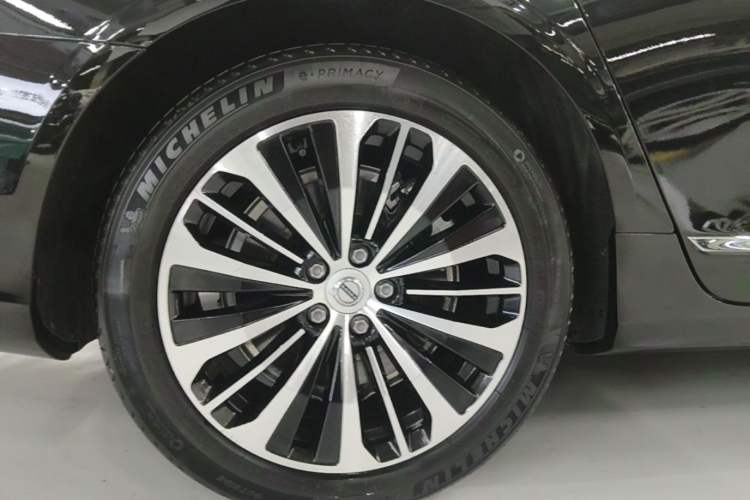 Used Volvo S90 2024 B5 Zhiyi Luxury Edition Right Rear Wheel Hub