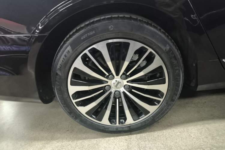 Used Volvo S90 2024 B5 Zhiyi Luxury Edition Right Rear Wheel Hub