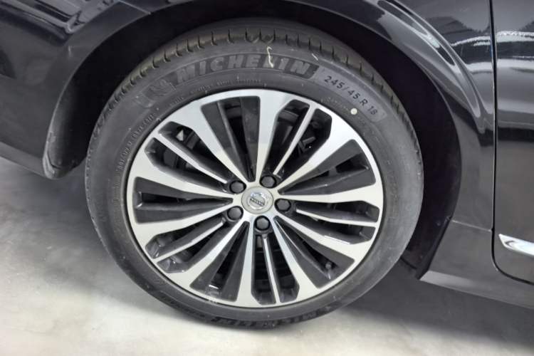 Used Volvo S90 2024 B5 Zhiyi Luxury Edition Right Rear Wheel Hub