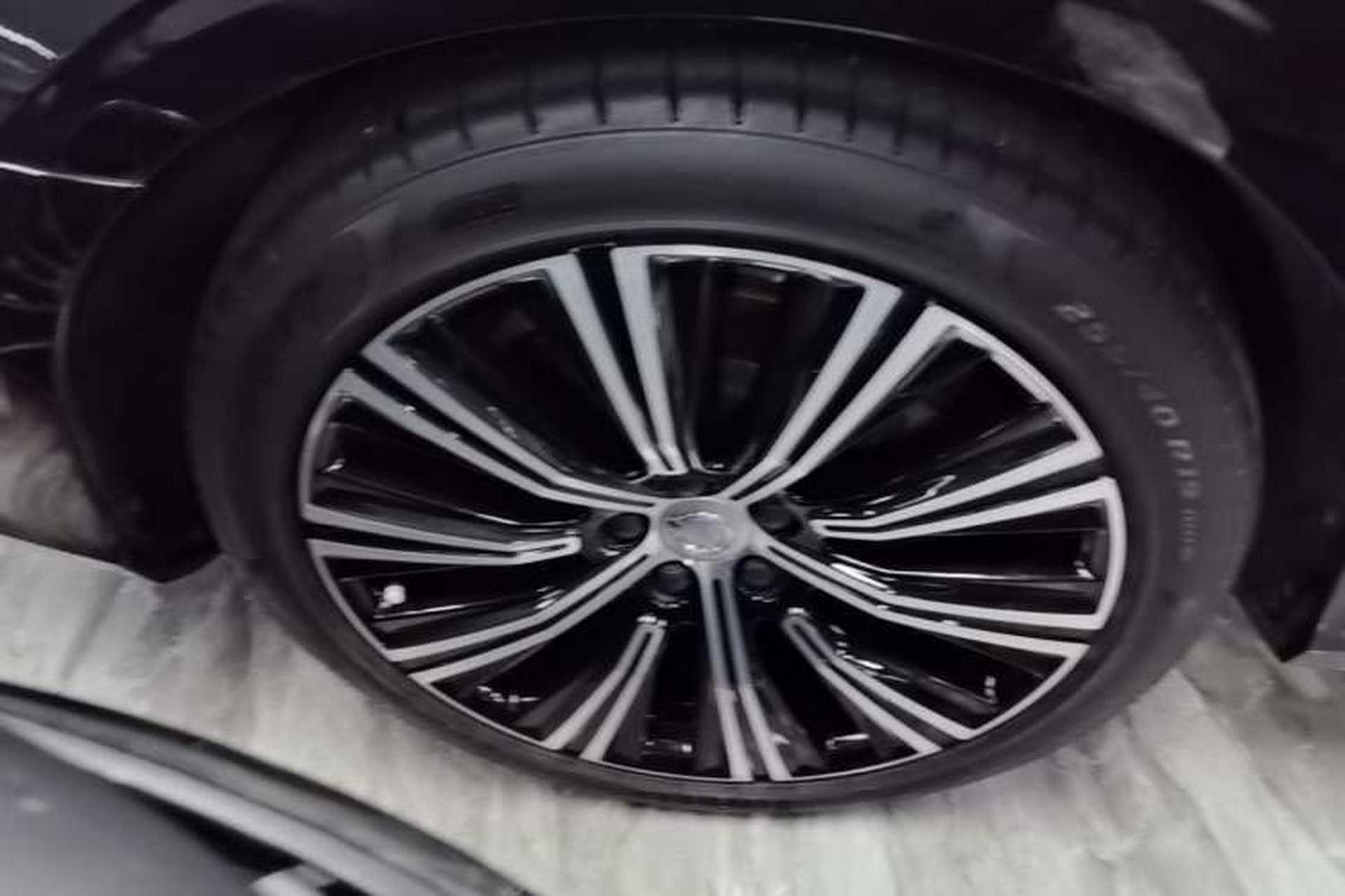 Used Volvo S90 2024 B5 Luxury Smart Edition Right Rear Wheel Hub