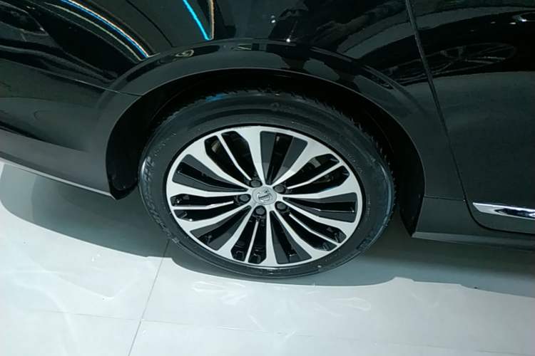 Used Volvo S90 2024 B5 Zhiyi Luxury Edition Right Rear Wheel Hub