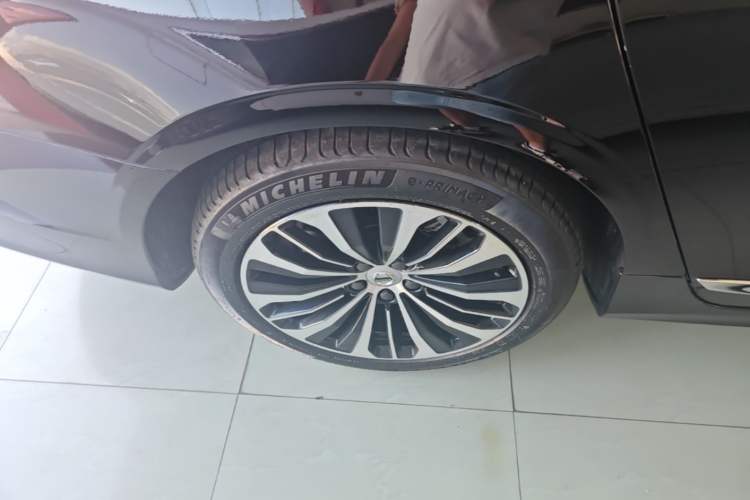 Used Volvo S90 2024 B5 Zhiyi Luxury Edition Right Rear Wheel Hub
